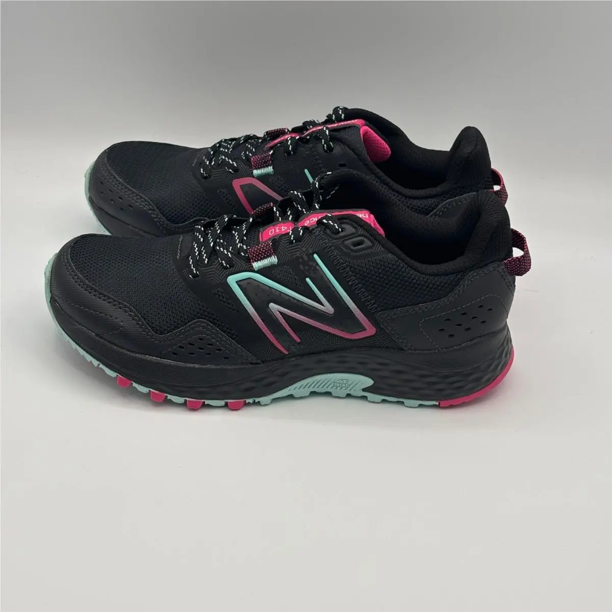New Balance shoes - New Balance 410v8 - Black 2