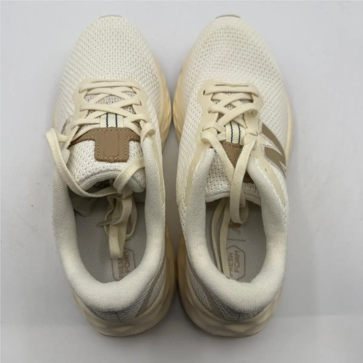 New Balance shoes - New Balance Fresh Foam Arishi v4 - Beige 1