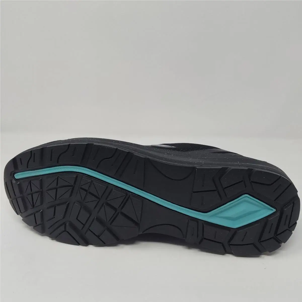 New Balance shoes - New Balance Logic - Logic - WIDLOGIBA-B - Black 14