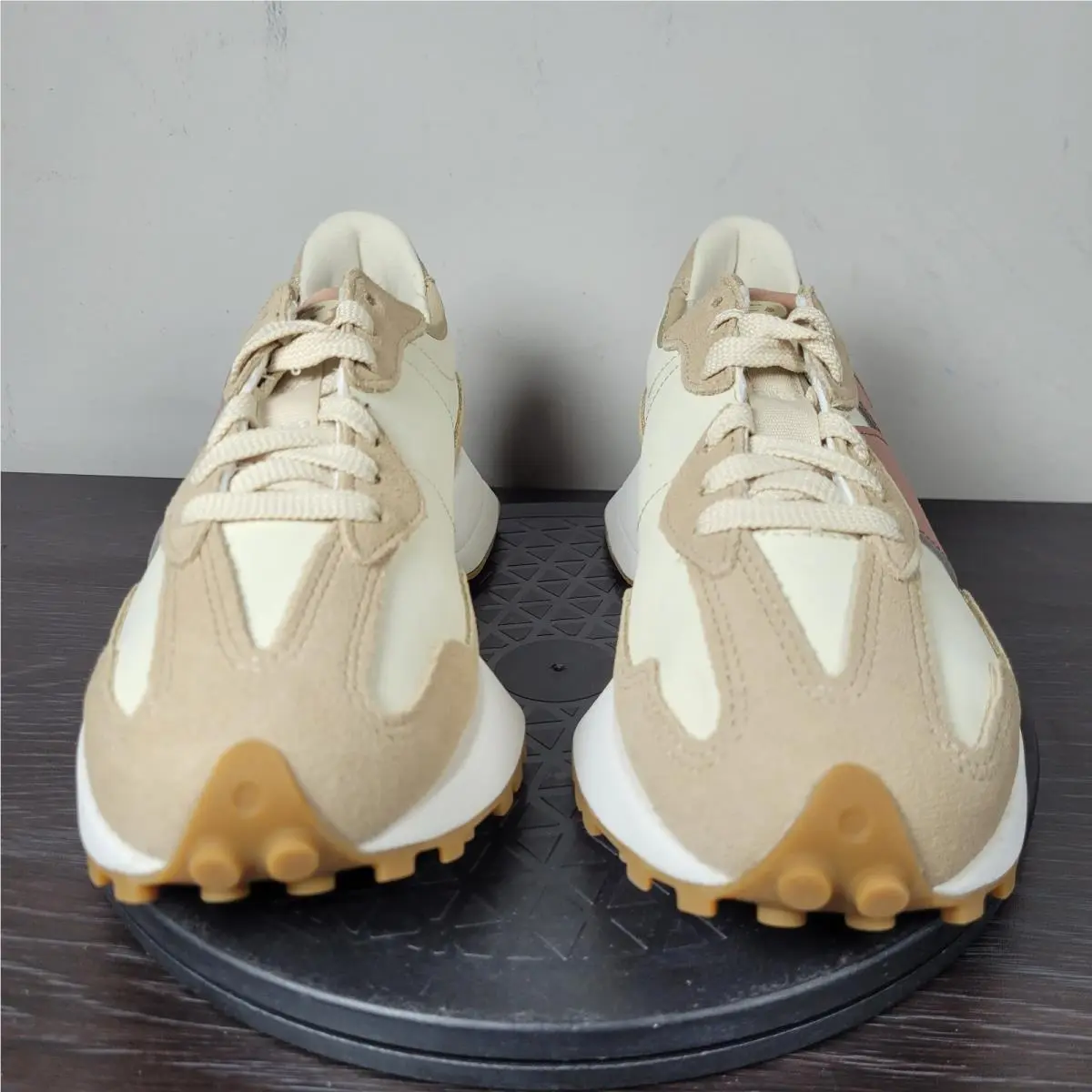New Balance shoes - New Balance 327 - WS327NKA - Beige 0