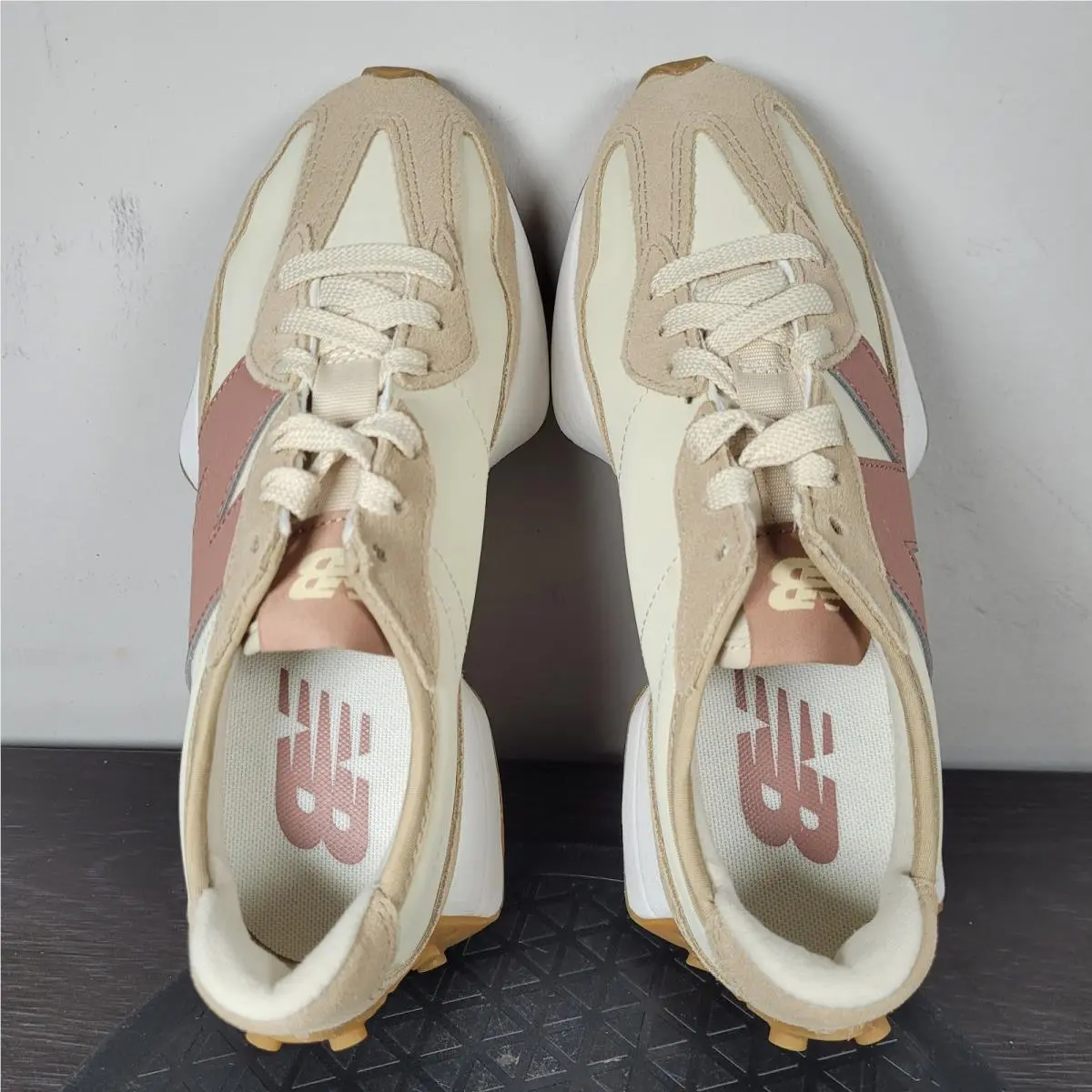 New Balance shoes - New Balance 327 - WS327NKA - Beige 3