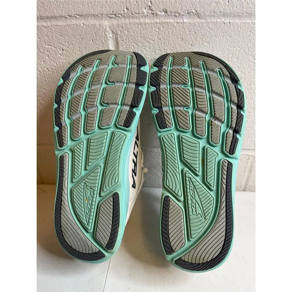 Altra shoes - Torin 8 - Torin - AL0A82C5190-090 - White, Green 0