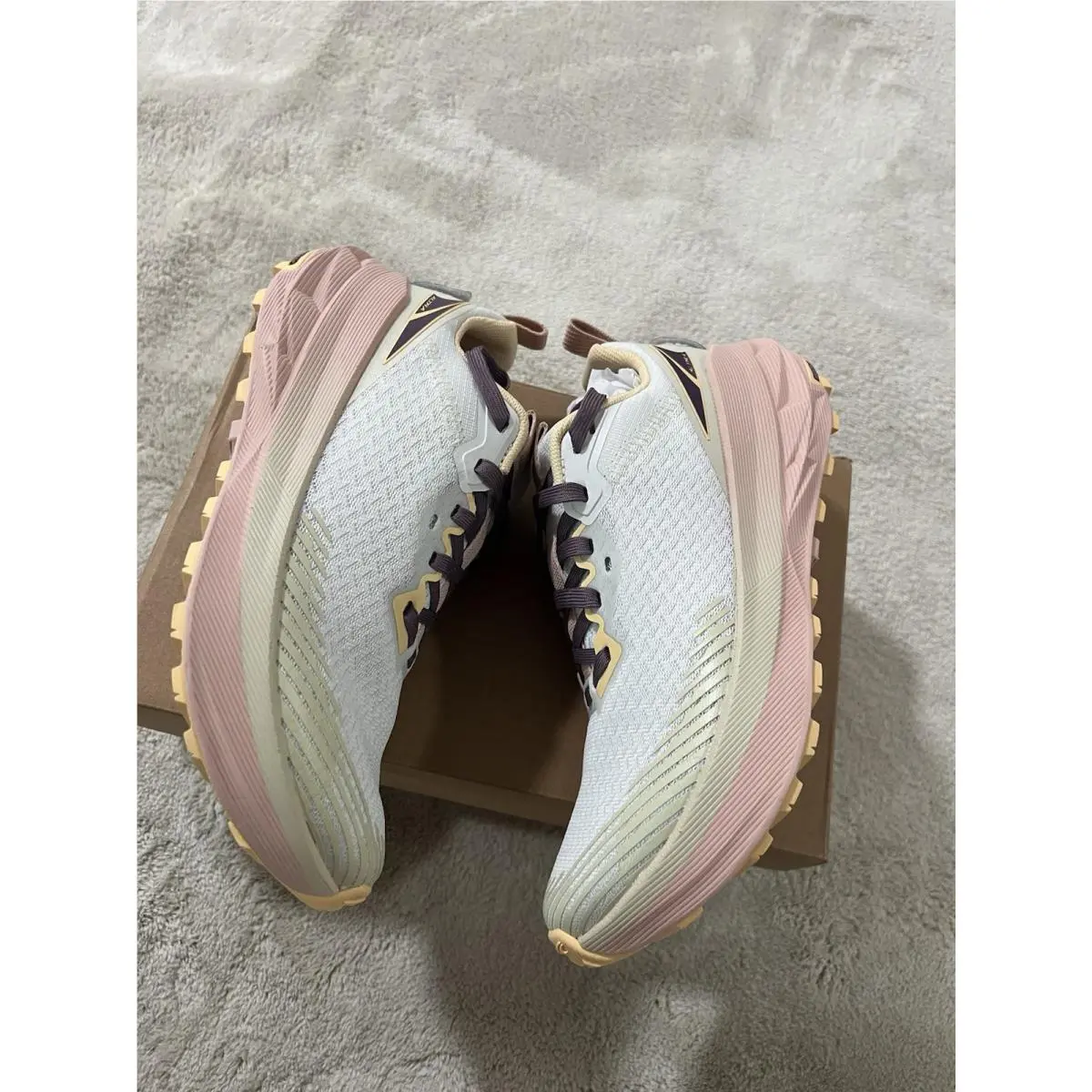 Altra Experience Wild 2 Women’s Size 7.5 AL0A85RY110 ‘white’ Running Shoes