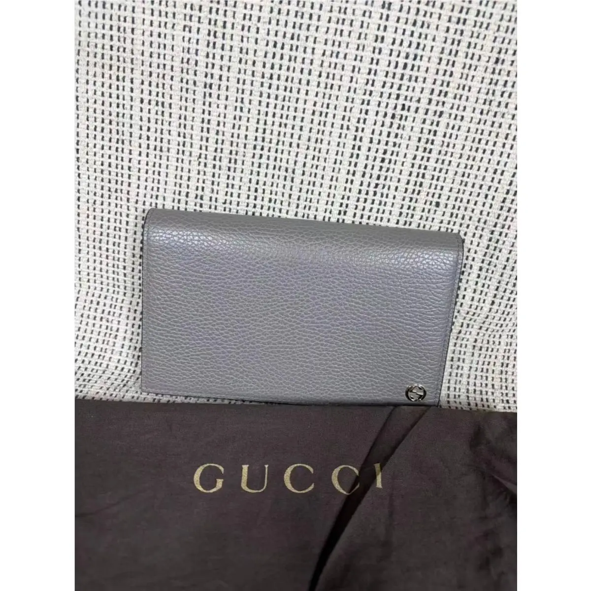 Gucci Crossbody Wallet on a Chain in Gray 466506
