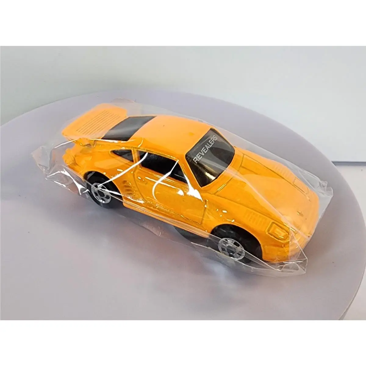 Hot Wheels 1993 Revealers / Porsche 930 / Larry Wood Collection / L1