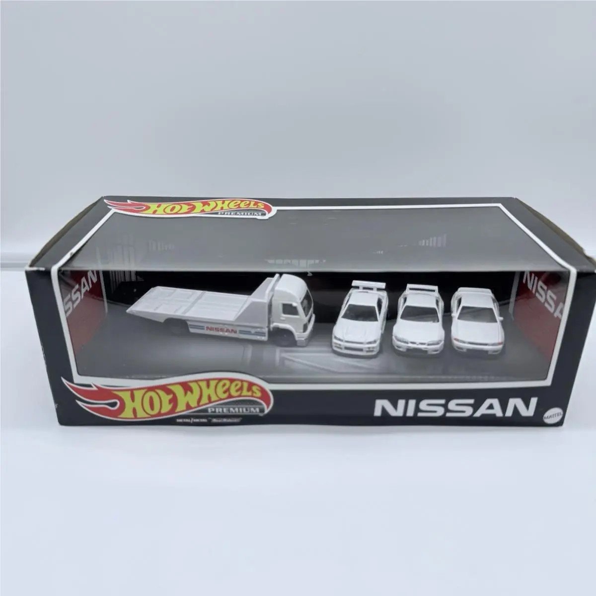 Hot Wheels Premium Nissan 4 Car Set Gt-r BNR32 BNR33 BNR34 Retro Rig 2020