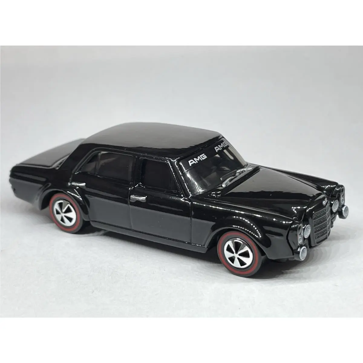 Hot Wheels Mercedes-benz 300 Sel 6.8 Amg Custom Made Redline