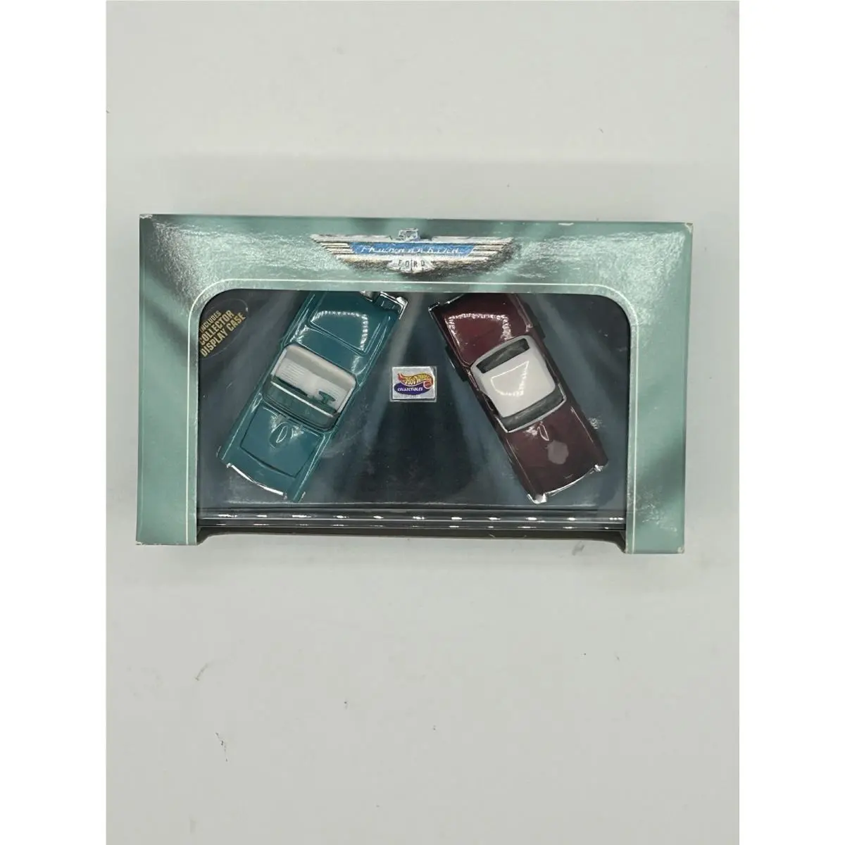 Hot Wheels Thunderbird 1957-1997 40th Anniversary `57 Two-seat Thunderbird Set