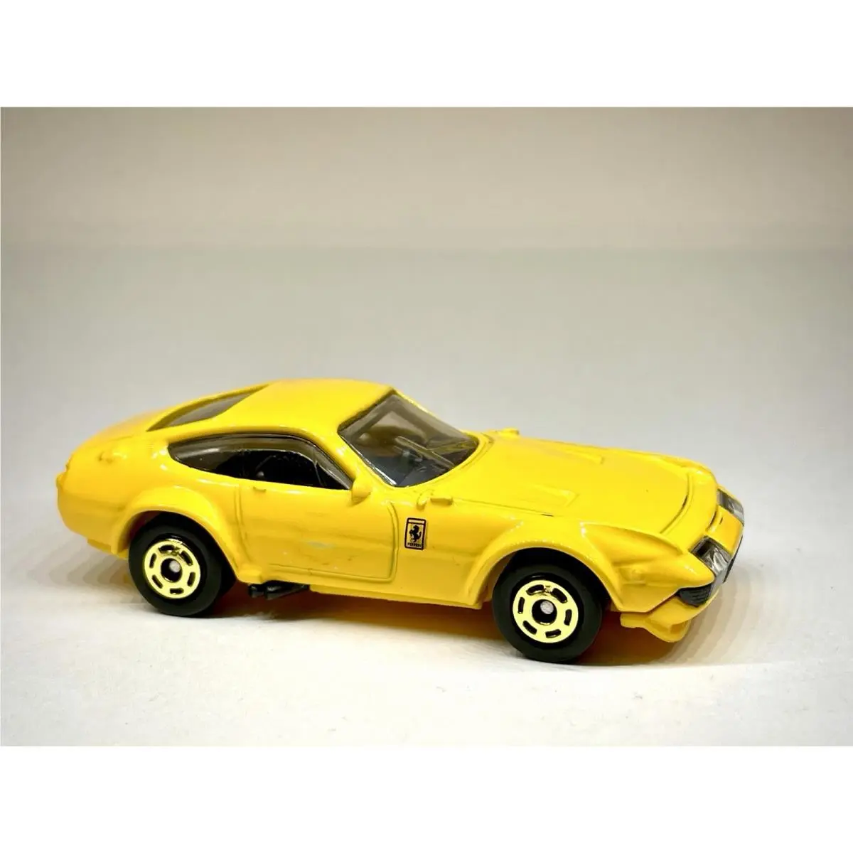 Hot Wheels Diecast Custom Made Ferrari 365 GTB4