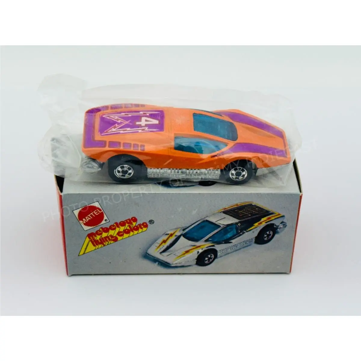 Hot Wheels Mebetoys Blackwall Large Charge Orange Flying Colors