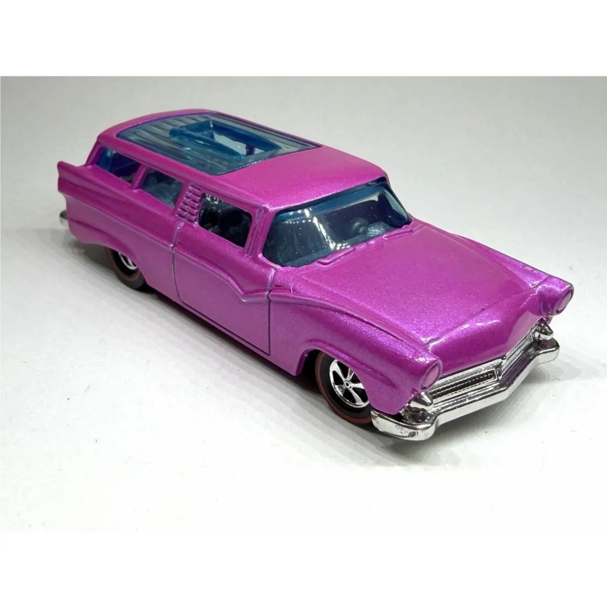 Hot Wheels Custom Made 8 Crate Redline Diecast 1:64 Car