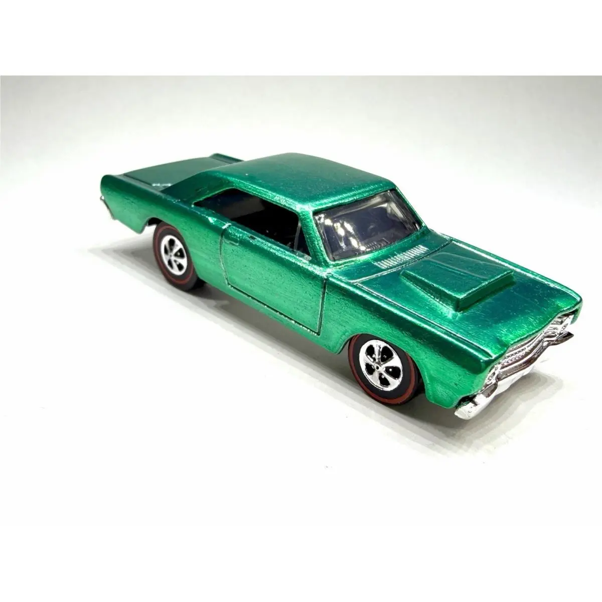 Custom Made Redline Hot Wheels Spectraflame Green 68’ Dodge Dart Diecast