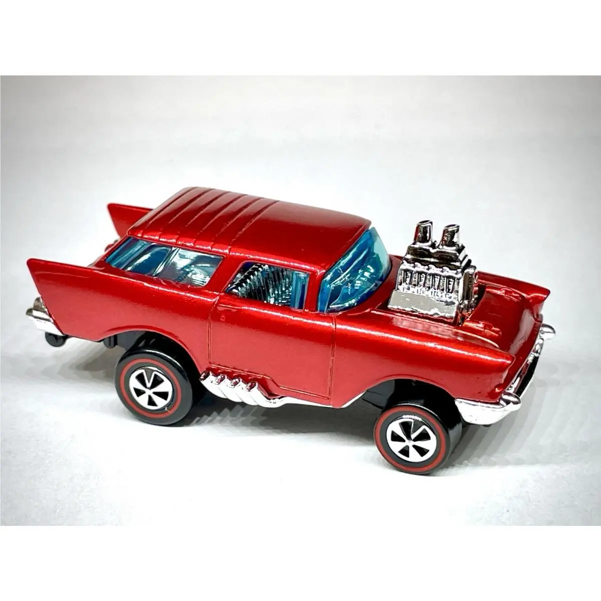 Hot Wheels Wagons Lil` Mad Nomad Custom Made Redline Candy Red