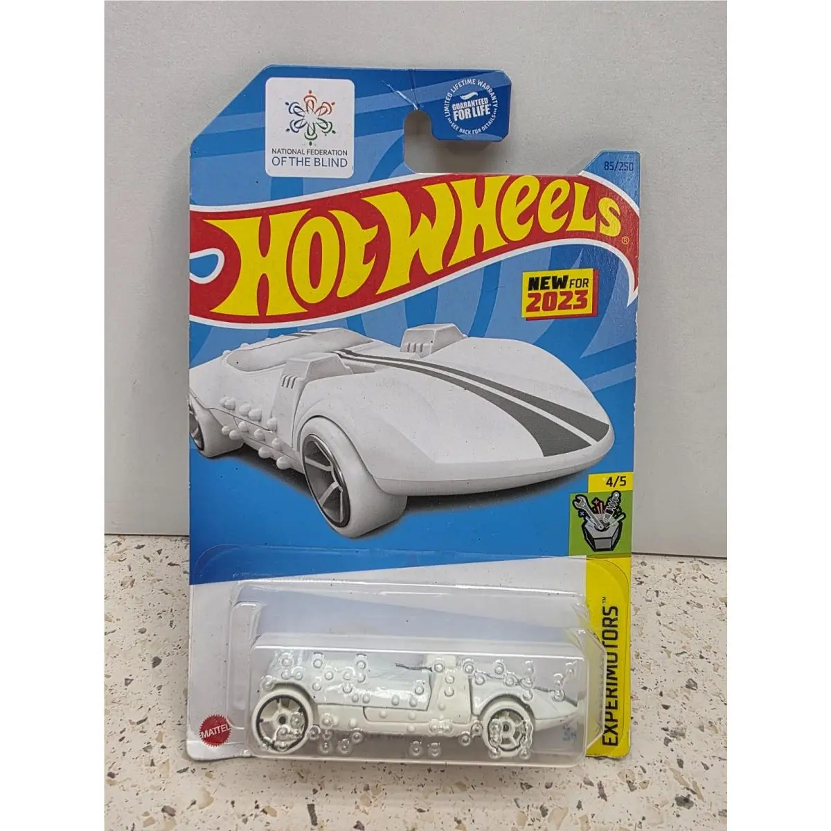 Hot Wheels Braille Racer Twin Mill Experimotors 2022 White Limited