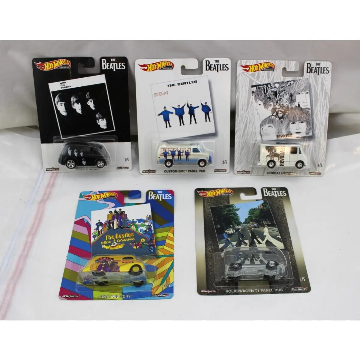 Noc 2019 Mattel Hot Wheels Beatles Complete Set Of 5 Diecast Cars