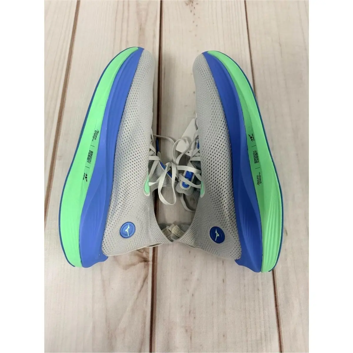 Mizuno shoes - Gray 3