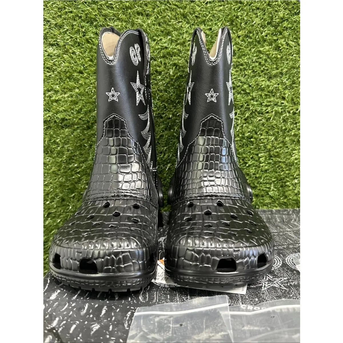 Crocs shoes - Classic Cowboy Boot - Classic Cowboy Boot - 208695-001 - Black 1