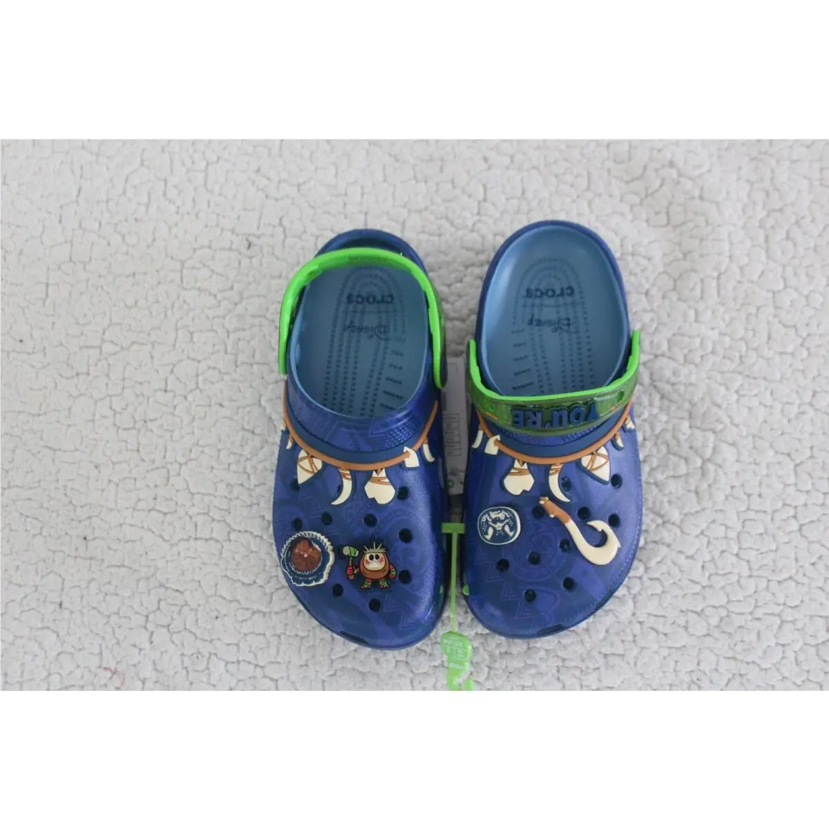 Womens Crocs SZ 8 Clogs Disney Moana
