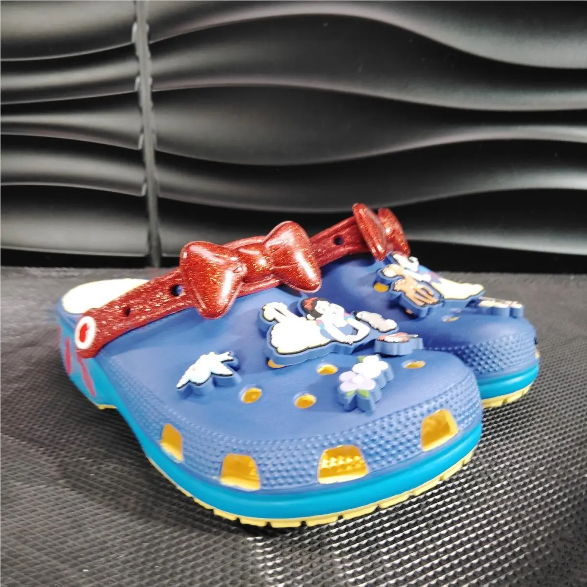 Crocs shoes - Crocs X Disney - Disney - 3575605 - Multicolor 2