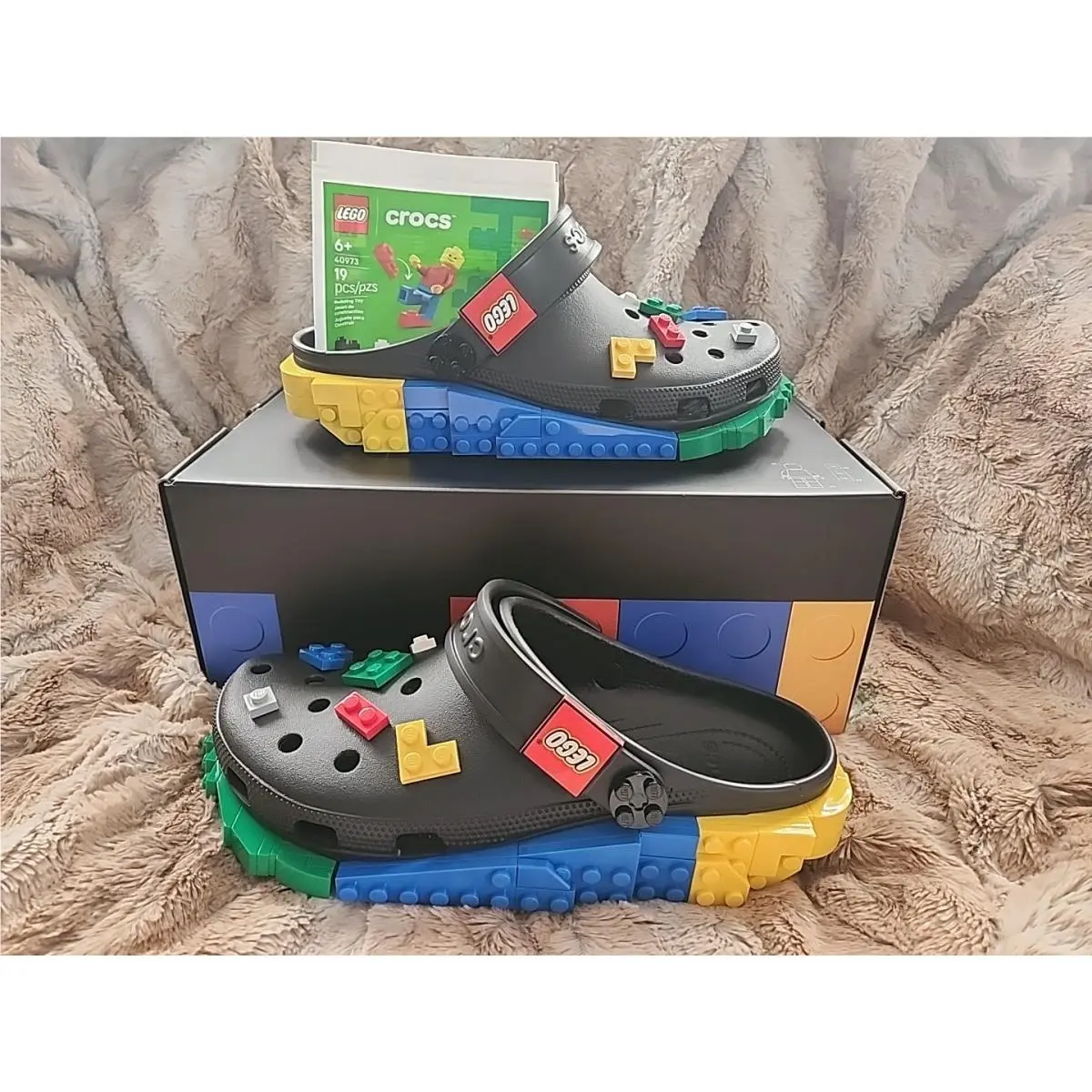 Crocs Lego Masterbrand Creativity Classic Clogs Men`s Size 10 w/ Box Lego Pack