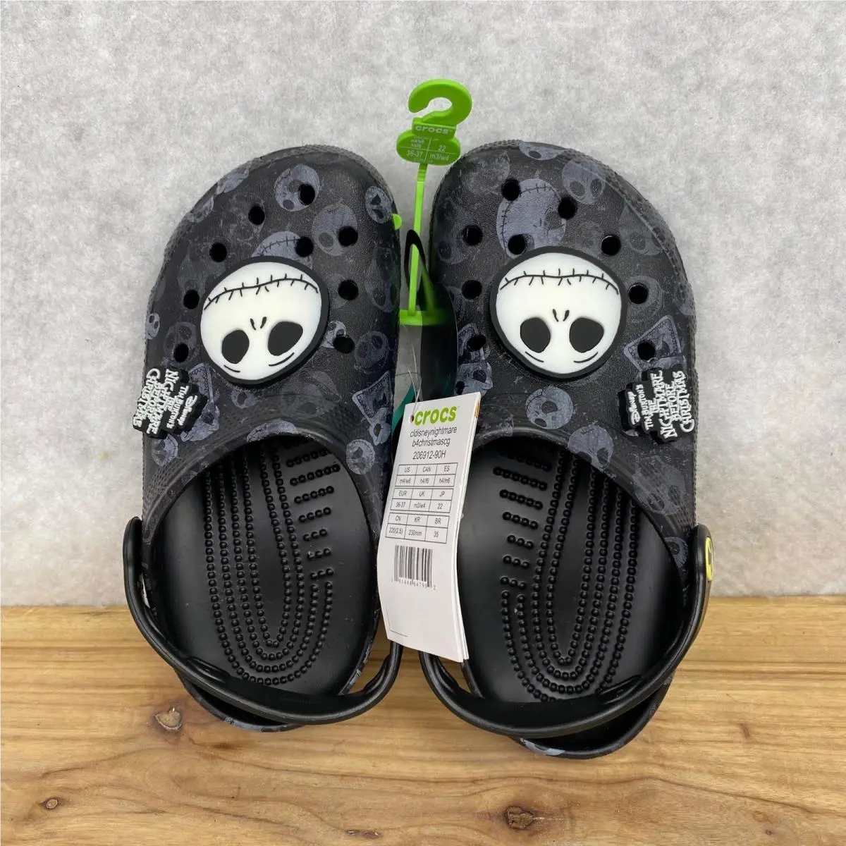 Disney x Crocs The Nightmare Before Christmas “glow In The Dark” Clogs Sz M4/W6