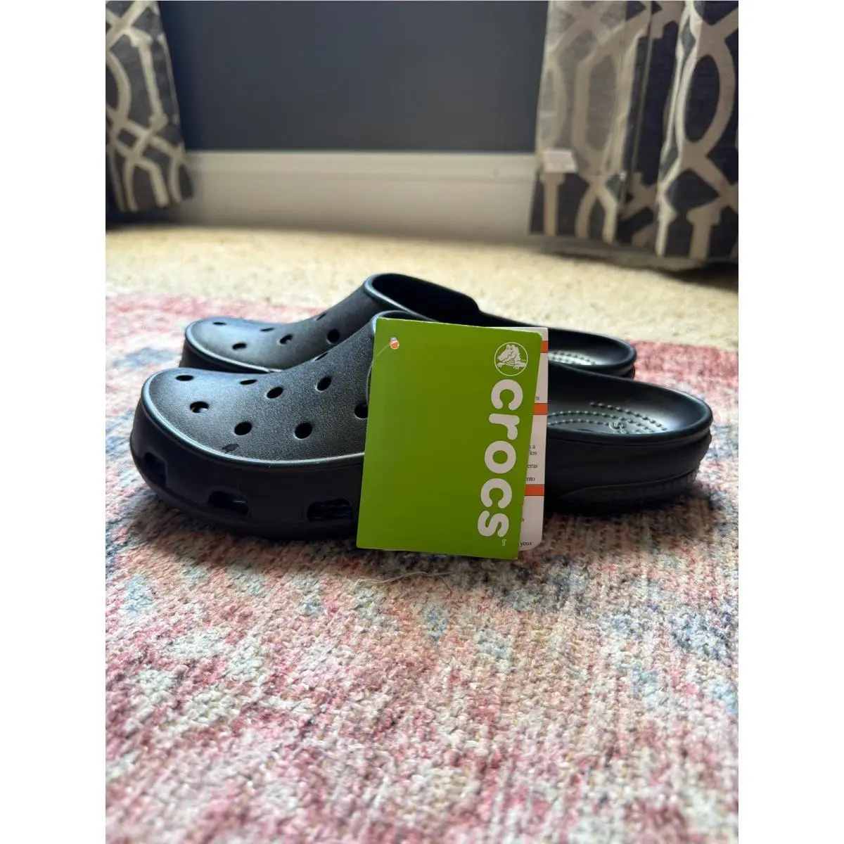 Crocs Freesail Black Slip On Comfort Mules Clogs Women`s Size 8 Rare Beach