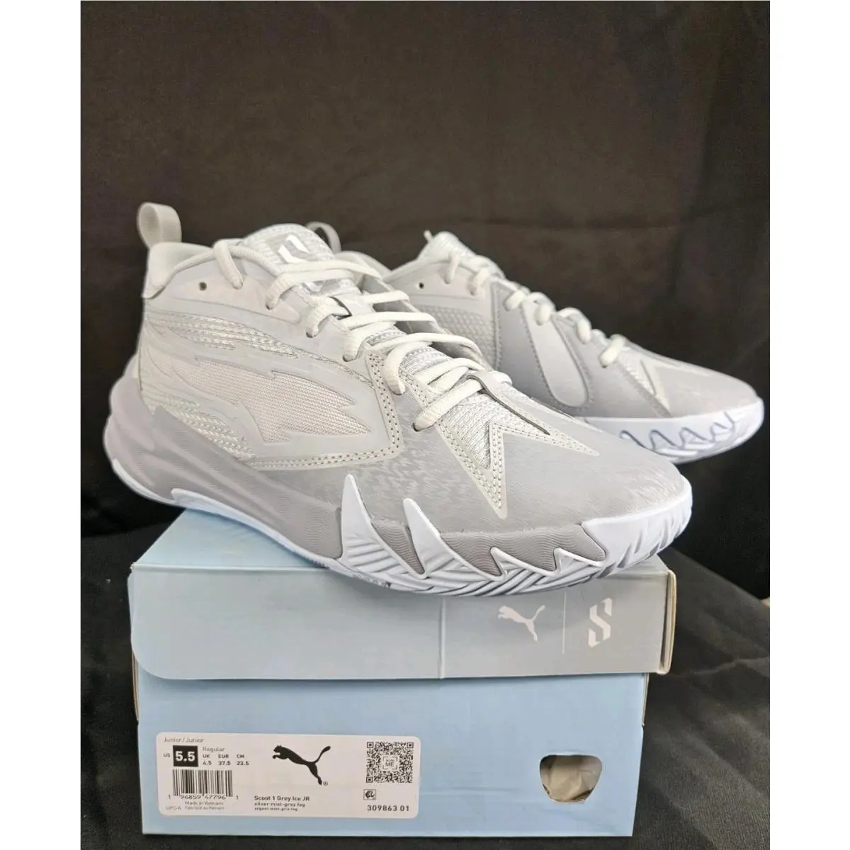 Scoot 1 Grey Ice Junior Basketball Shoes Size 5.5 Silver Mist/gray Fog by Puma