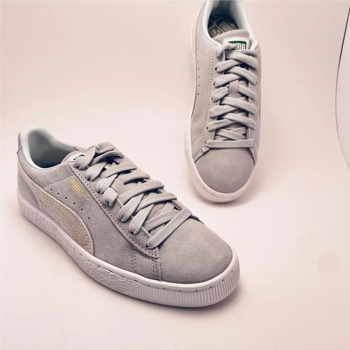 Suede Classic Xxi Icy Blue Sneaker Women’s Size 7 Athletic Shoe by Puma