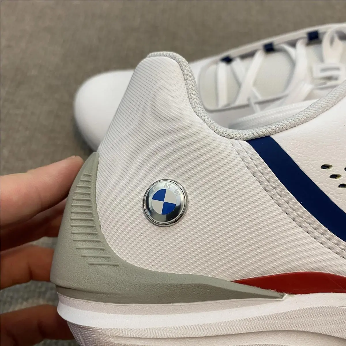 Puma shoes - PUMA BMW MMS Drift Cat Decima - White 1