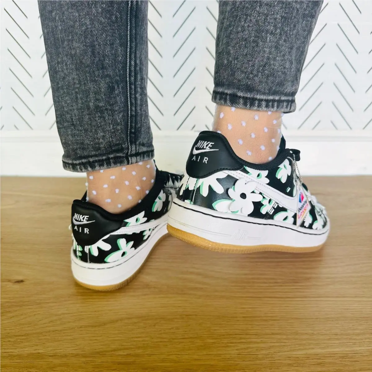Nike shoes - Nike Air Force 1 Low LV8 GS - Black (UPC: 196975924981) 8