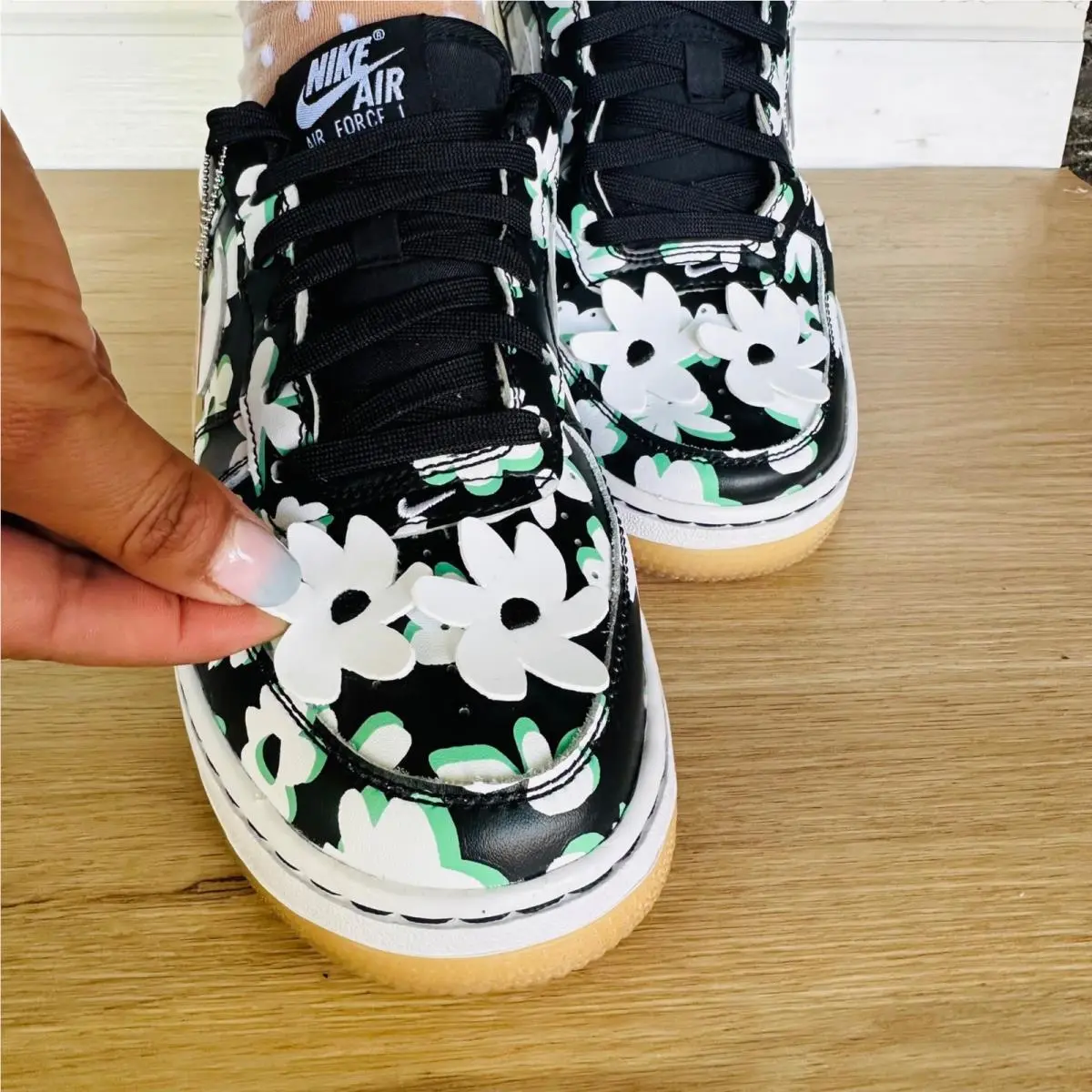 Nike shoes - Nike Air Force 1 Low LV8 GS - Black (UPC: 196975924981) 9