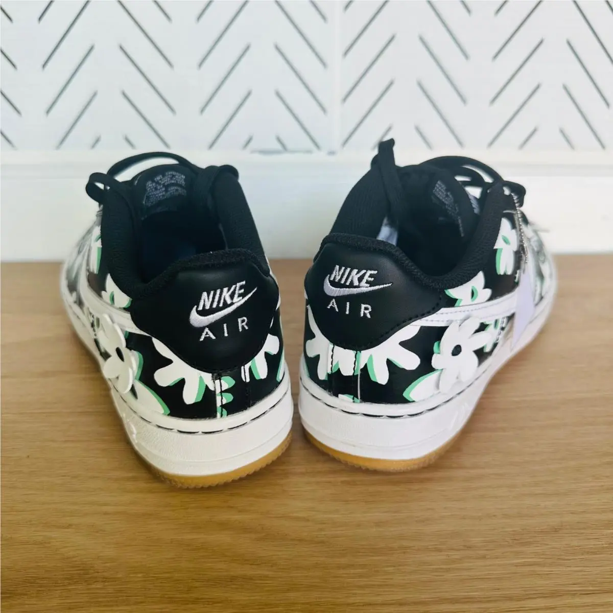 Nike shoes - Nike Air Force 1 Low LV8 GS - Black (UPC: 196975924981) 3