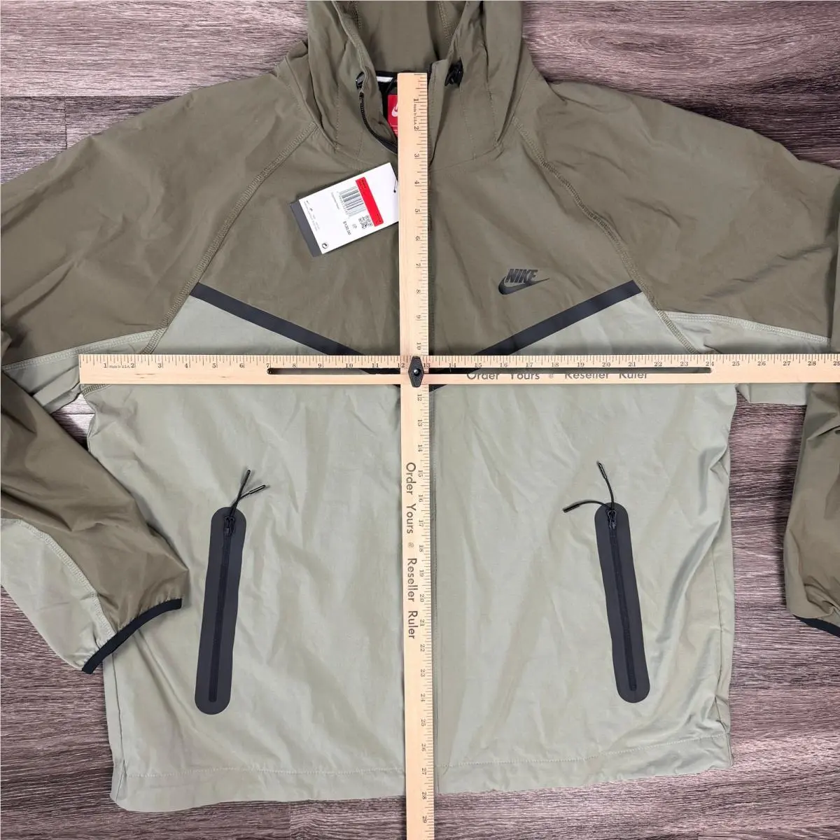Nike clothing - Green 3