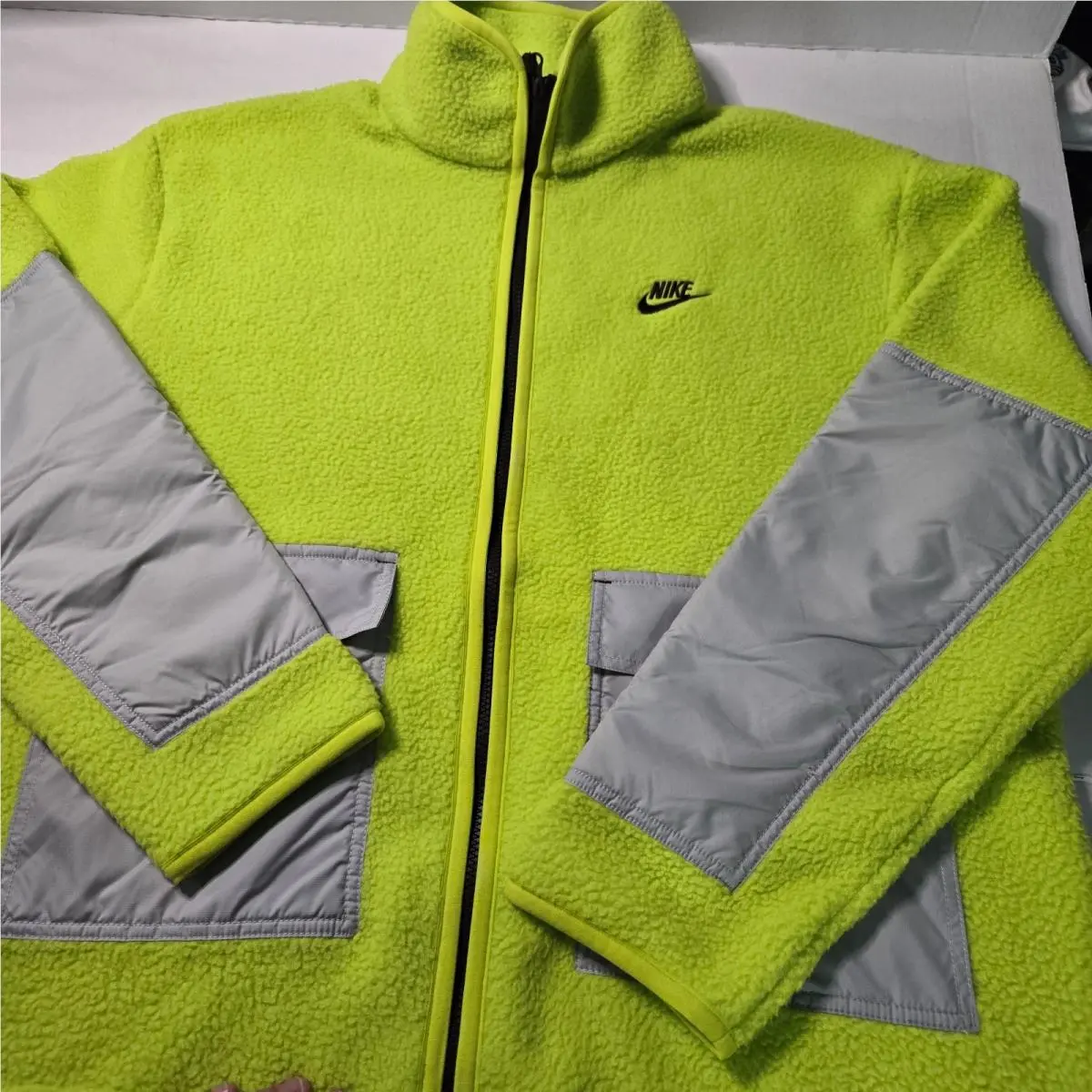 Nike clothing - Yellow 4