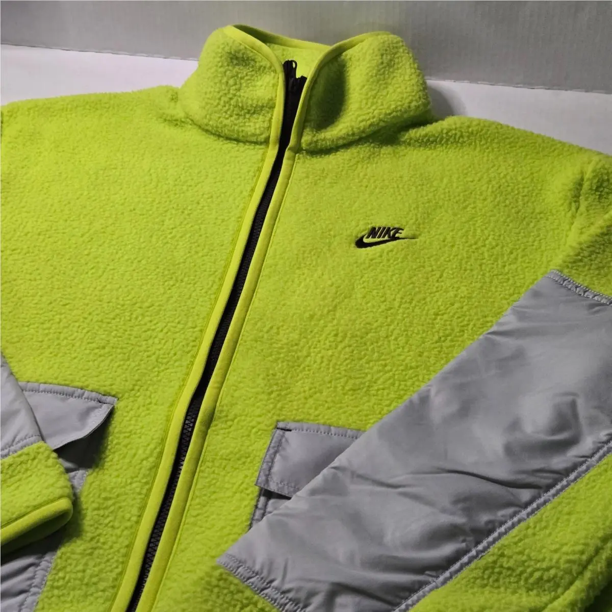 Nike clothing - Yellow 7