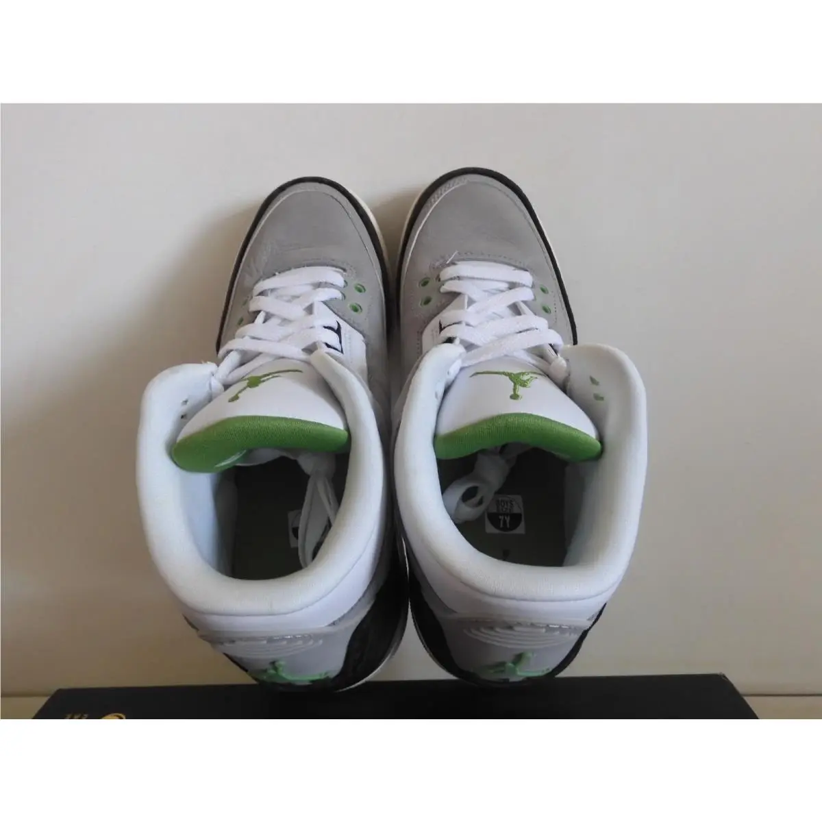 Nike shoes - Air Jordan 3 - Air - 398614 006 - Gray (UPC: 191887993674) 4
