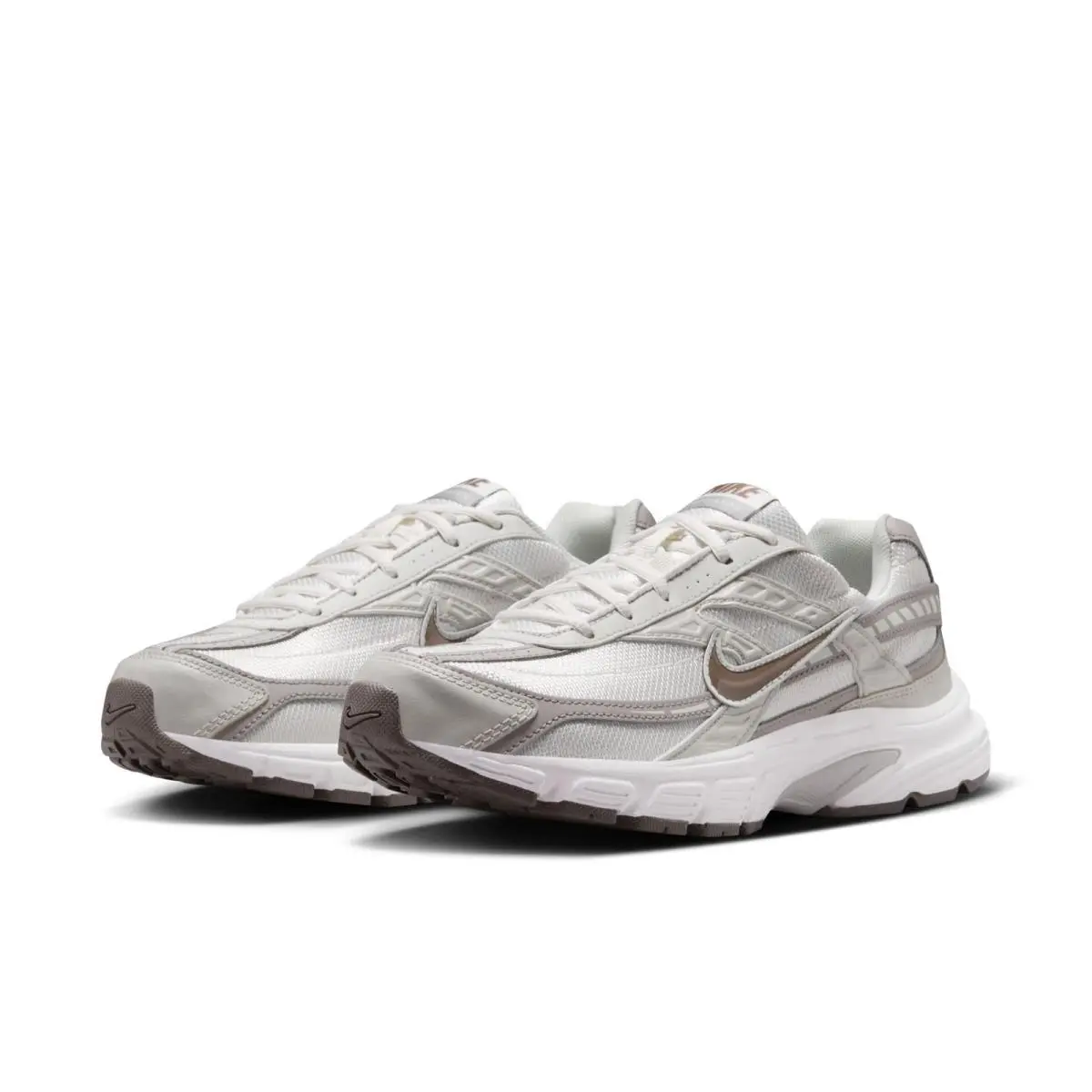 Nike shoes - Brown (UPC: 197862035230) 4