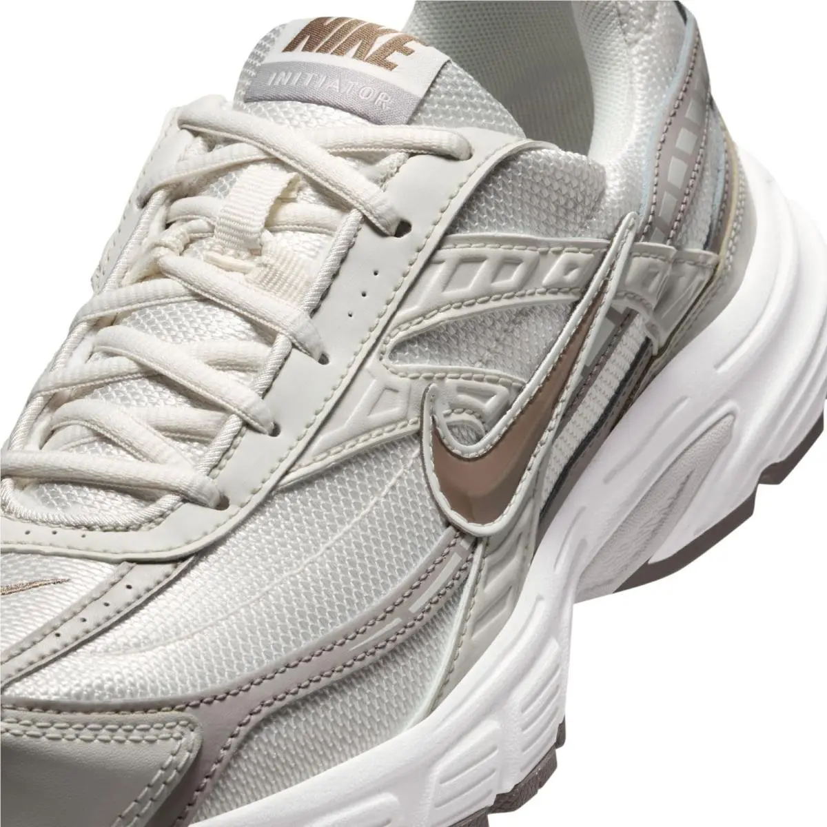 Nike shoes - Brown (UPC: 197862035230) 0