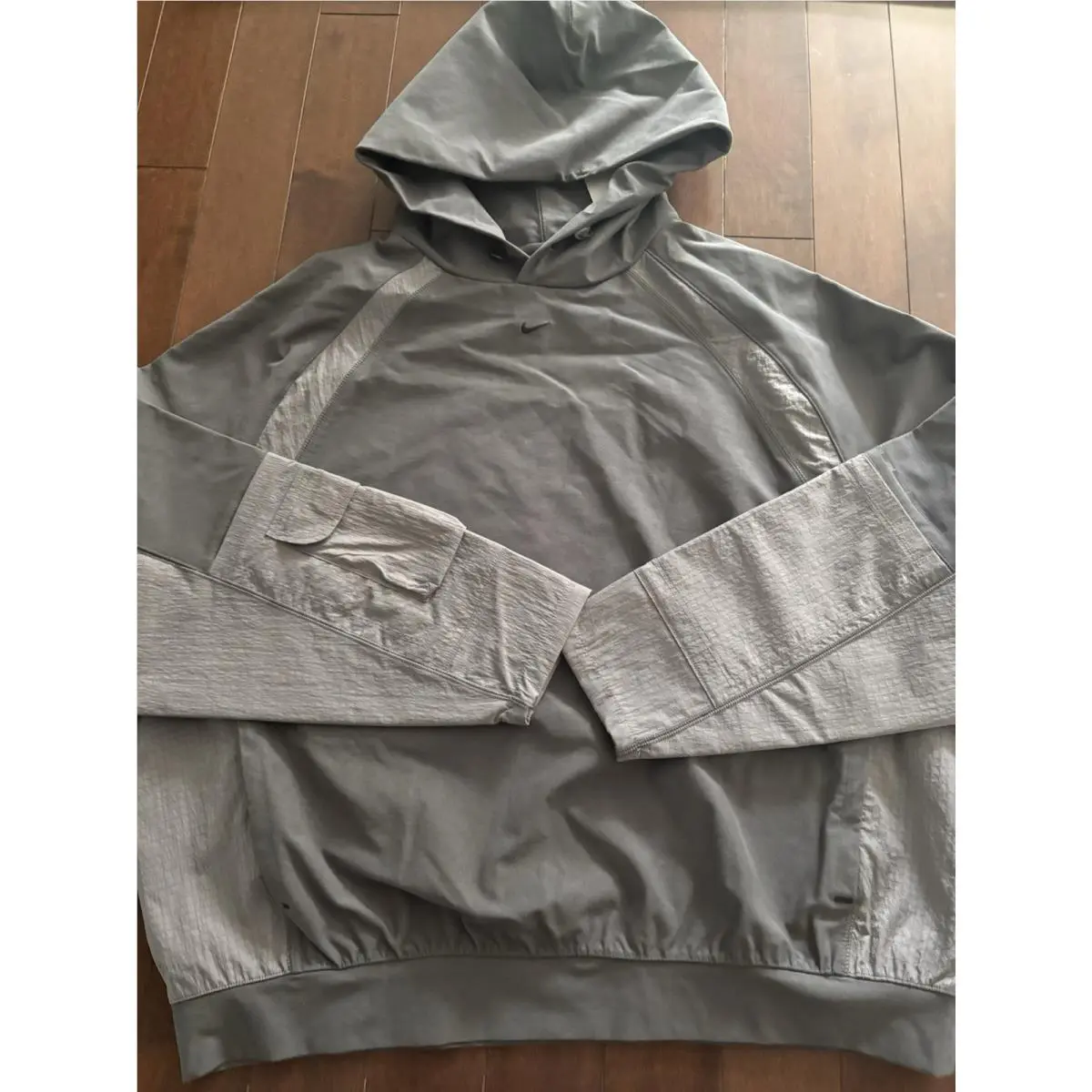 Nike clothing - Nike Tech Runner - Tech Runner - Gray 1