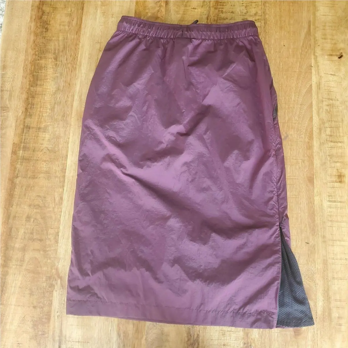 Nike clothing - Berry (UPC: 886912337577) 3