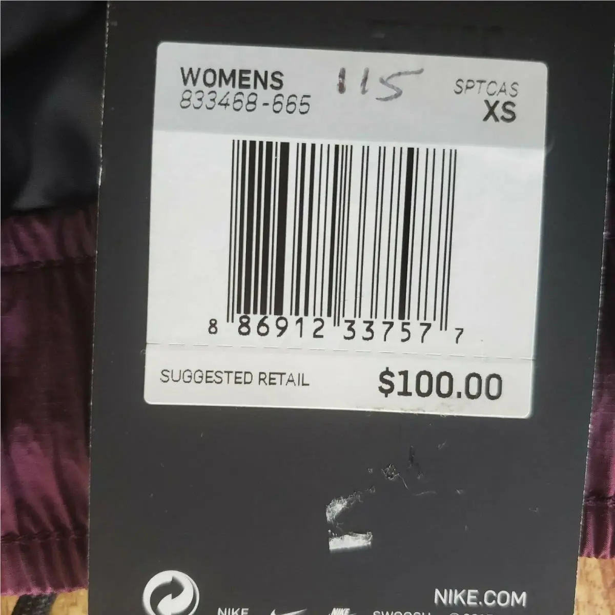 Nike clothing - Berry (UPC: 886912337577) 5