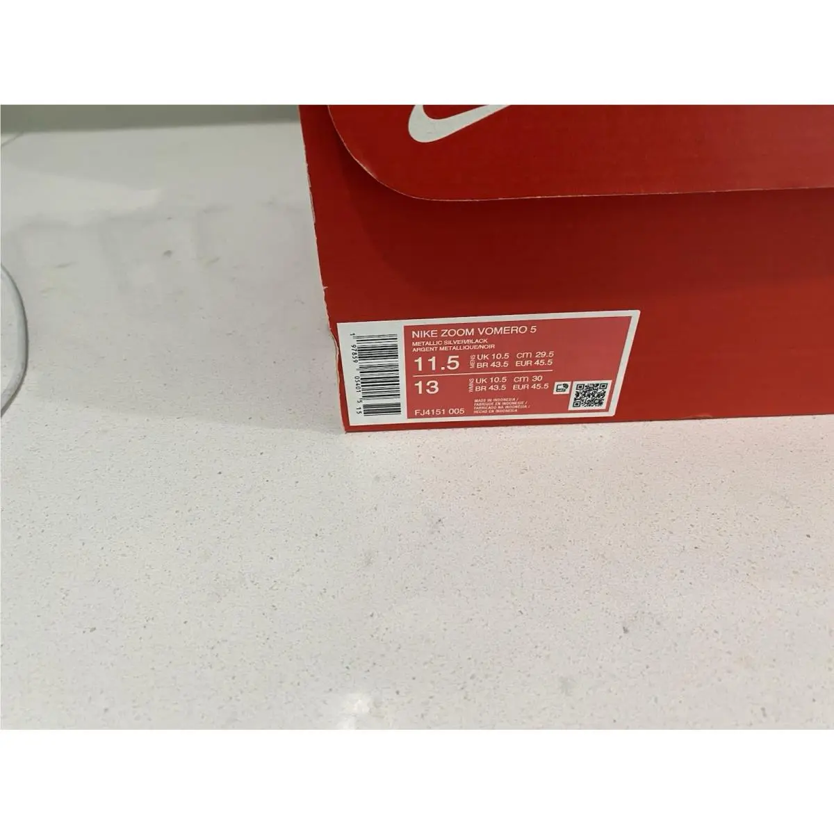 Nike shoes - Metallic Silver/Black 3