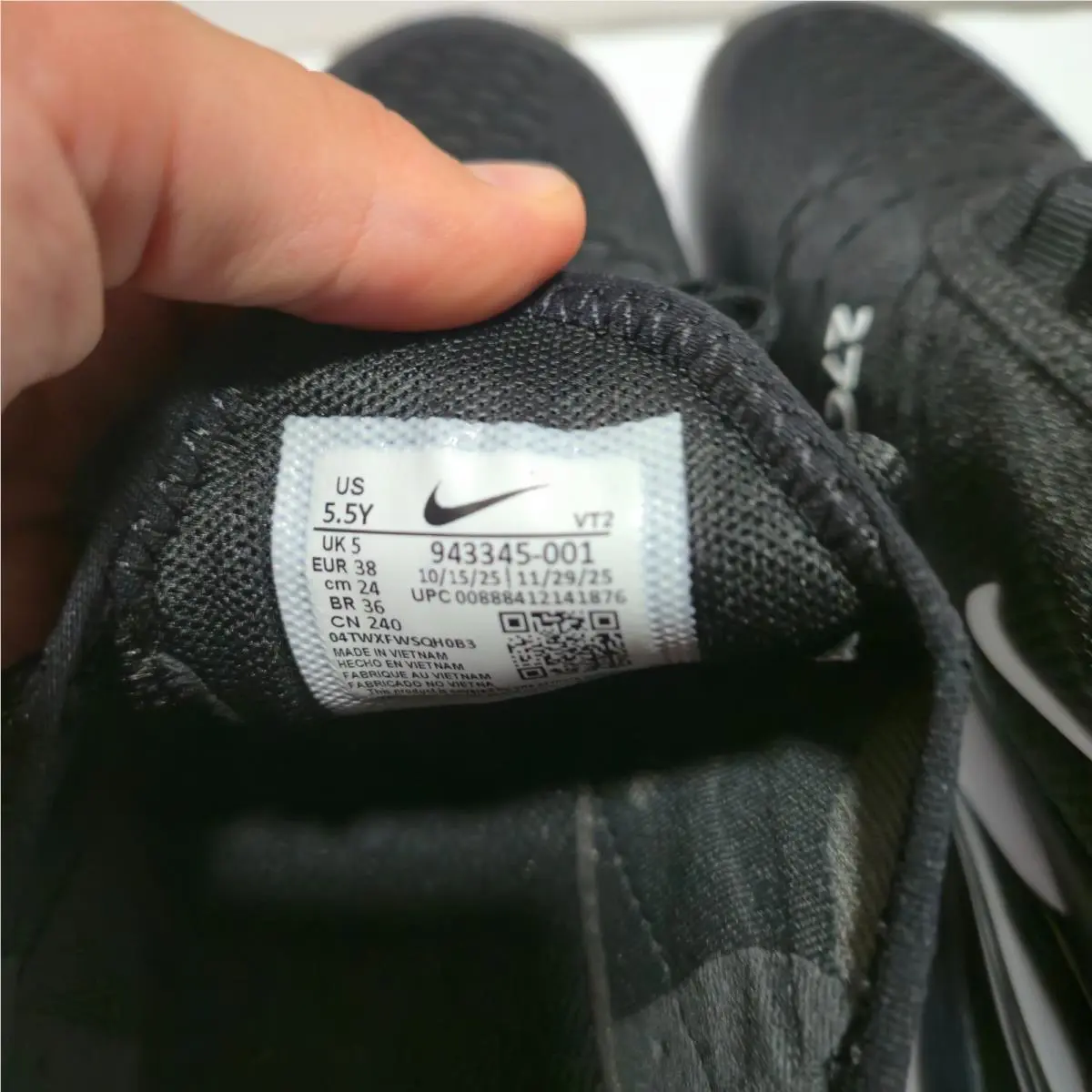 Nike shoes - Nike Air Max 270 - Air Max - Black 2