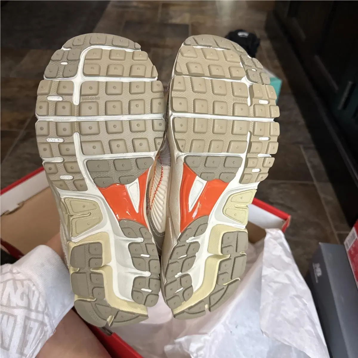 Nike shoes - Nike Air Zoom Vomero 5 - IM6966-104 - Ivory 3