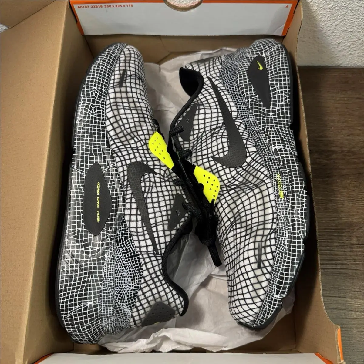 Nike shoes - Nike Structure - Structure - IQ0606 100 - Multicolor 1