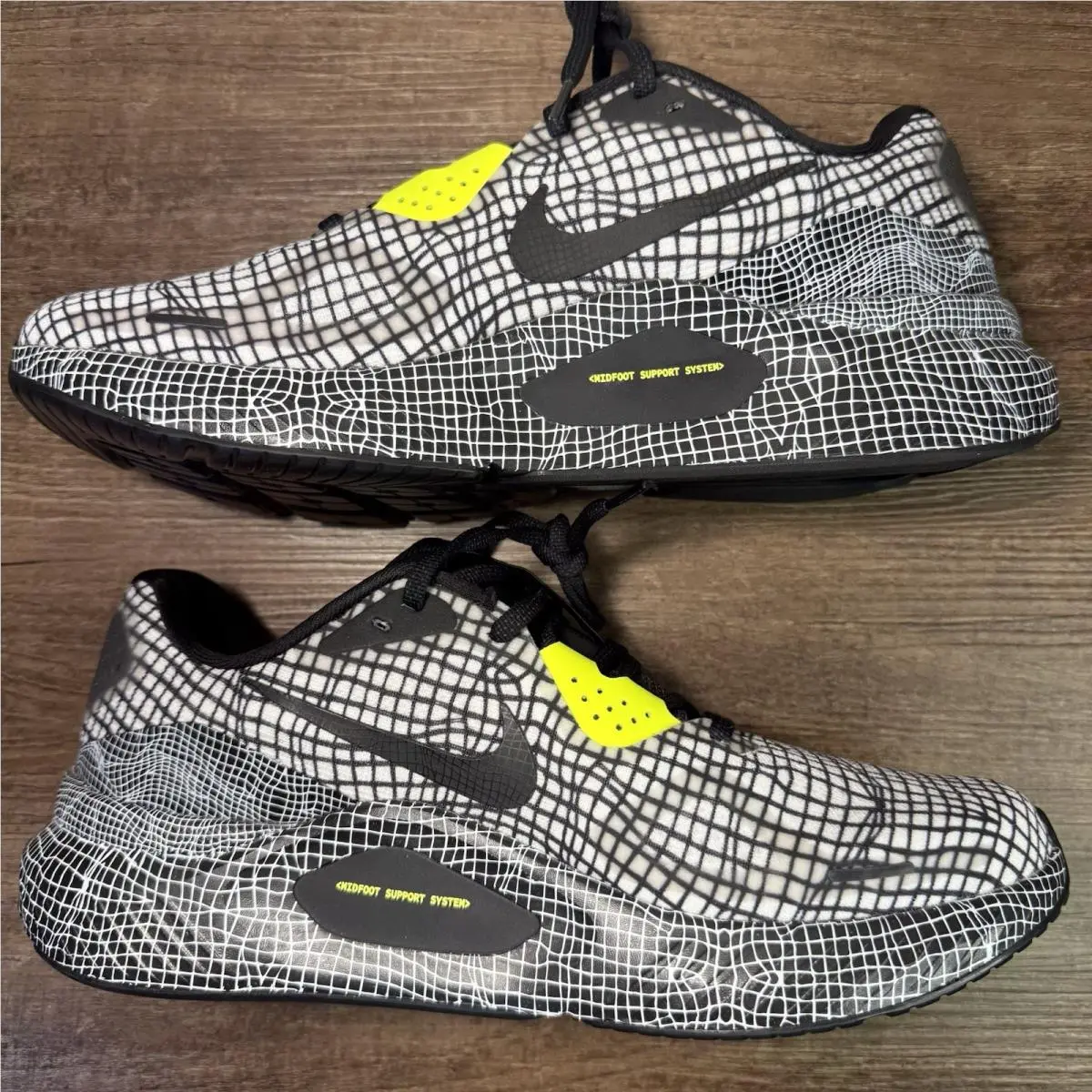 Nike shoes - Nike Structure - Structure - IQ0606 100 - Multicolor 4