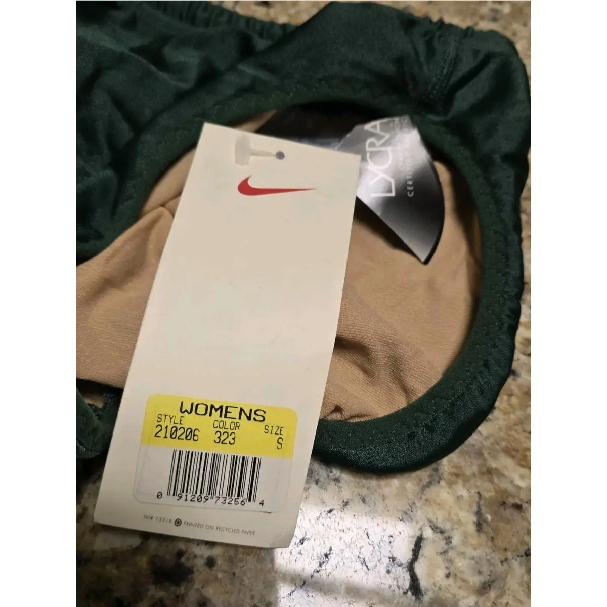 Nike clothing - Green 2