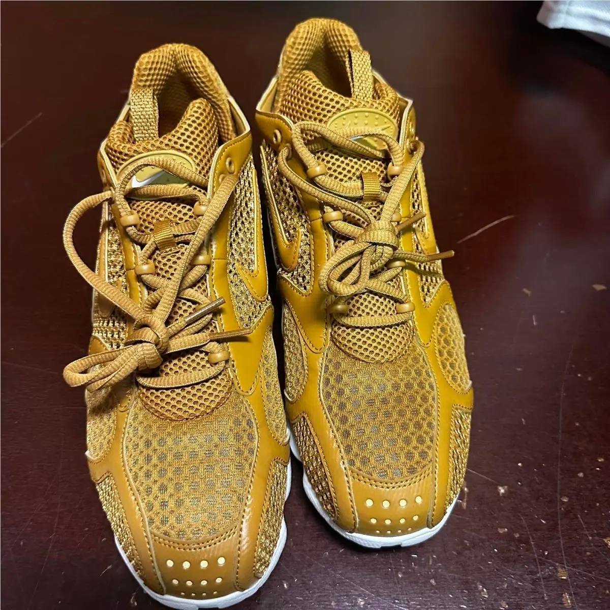 Nike shoes - Brown 0