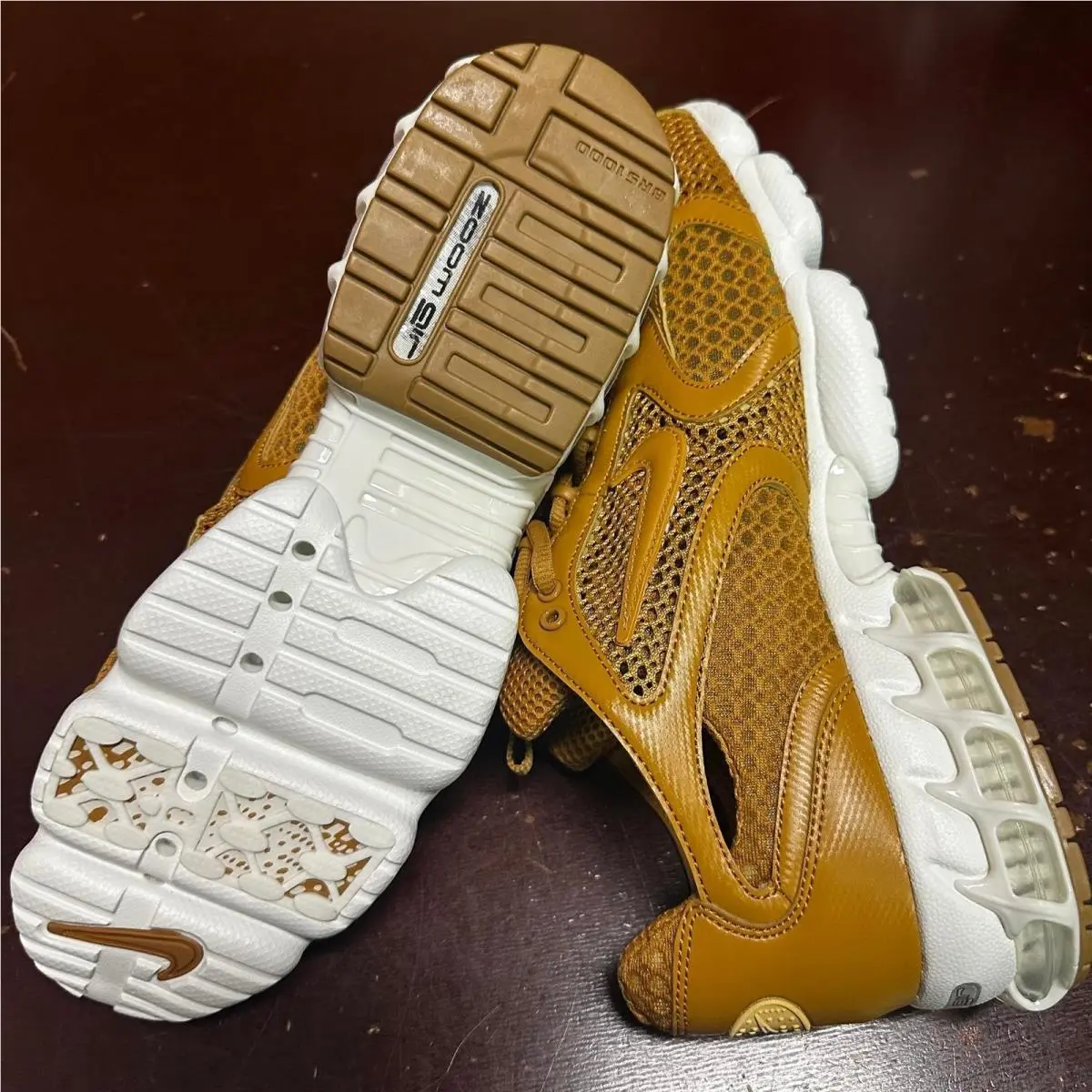Nike shoes - Brown 2