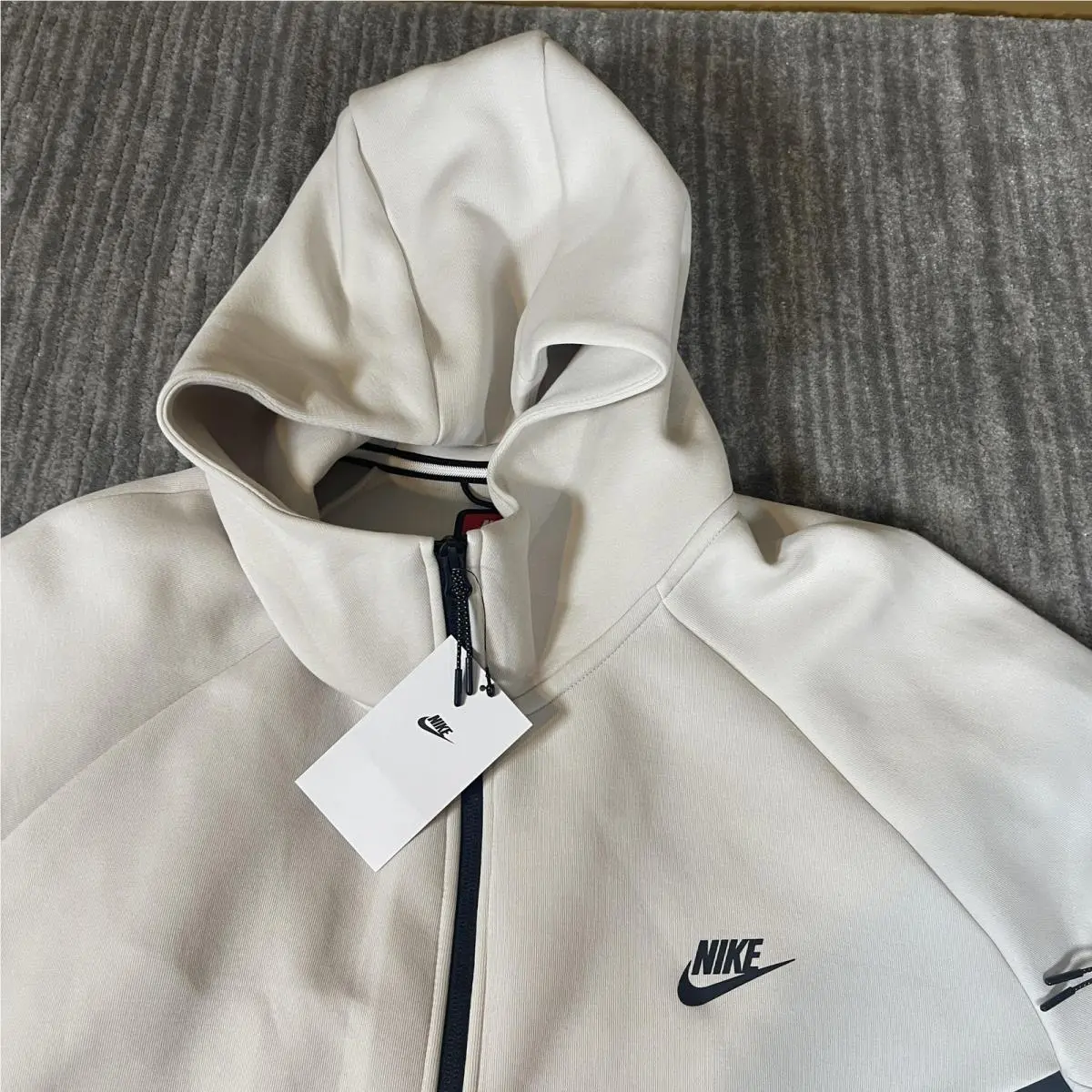 Nike clothing - White 2